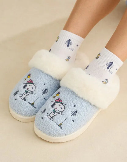 AE Camp Snoopy Scuff Slipper