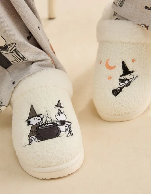 AE Snoopy Potions Scuff Slipper