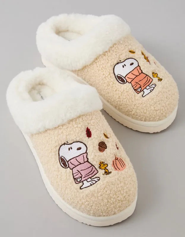 AE Snoopy Sweater Scuff Slipper