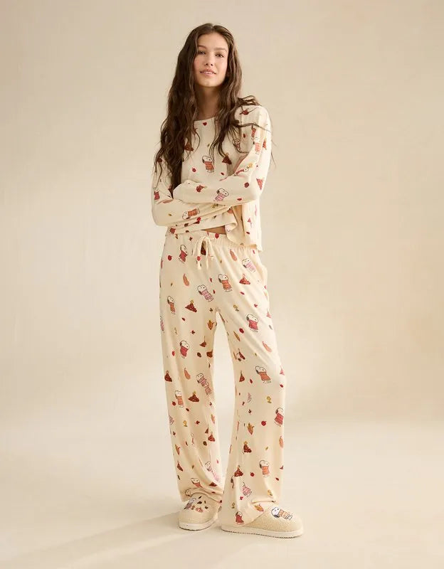 AE Snoopy Sweater Scuff Slipper