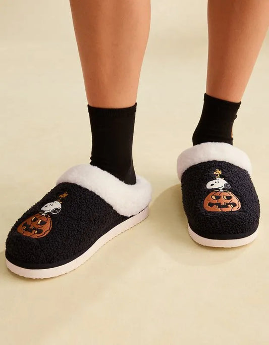 AE Snoopy Halloween Scuff Slipper