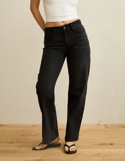 AE Curvy High-Waisted Stovepipe Jean