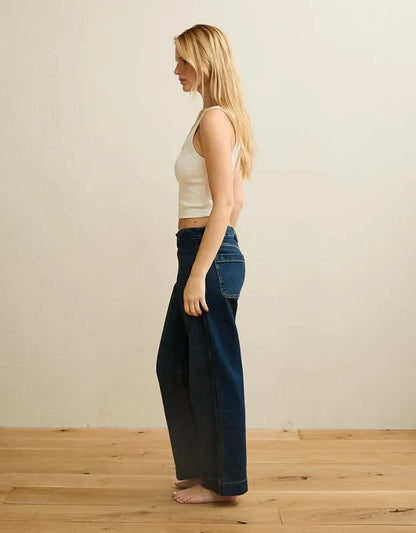 AE Curvy High-Waisted Stovepipe Jean