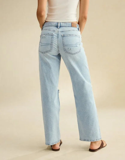 AE Strigid Ripped High-Waisted Stovepipe Jean