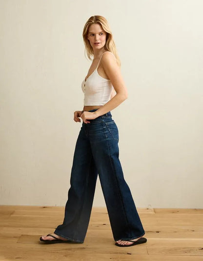 AE Curvy Super High-Waisted Baggy Wide-Leg Jean