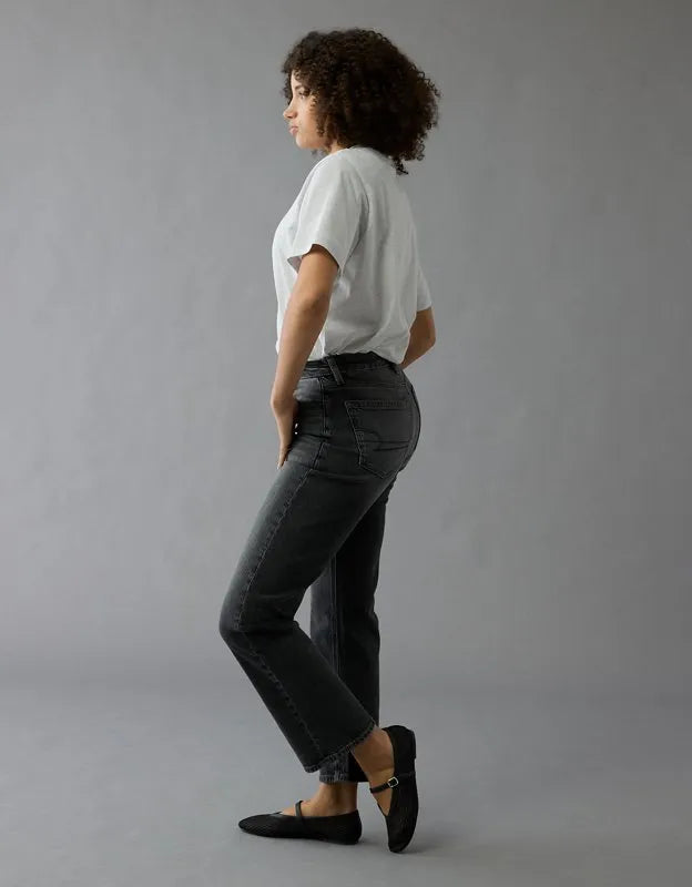 AE Curvy Straight Jean