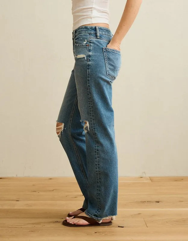 AE Curvy High-Waisted Straight Jean