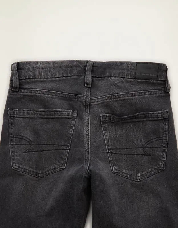 AE Curvy High-Waisted Straight Jean