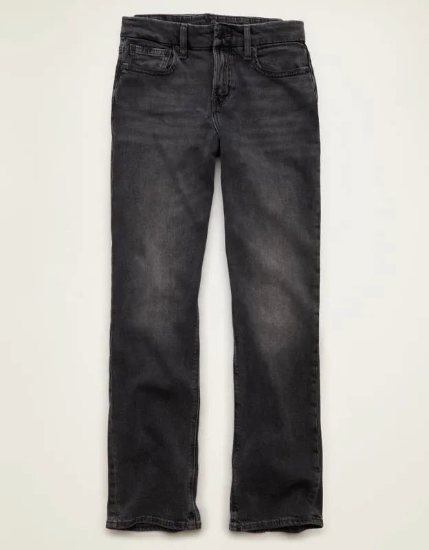 AE Curvy High-Waisted Straight Jean