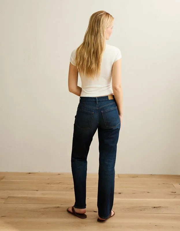 AE Curvy High-Waisted Straight Jean