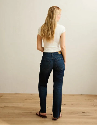 AE Curvy High-Waisted Straight Jean