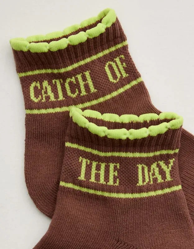 OFFLINE By Aerie Scalloped Short Crew Socks