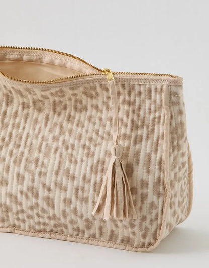 Aerie Quilted Pouch