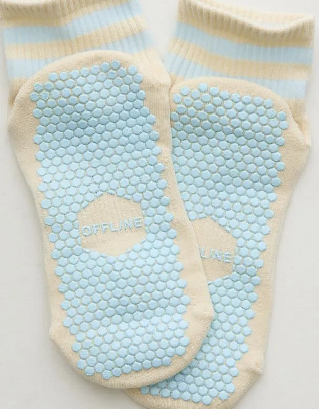 OFFLINE By Aerie x LUCKY HONEY Boyfriend Grip Socks