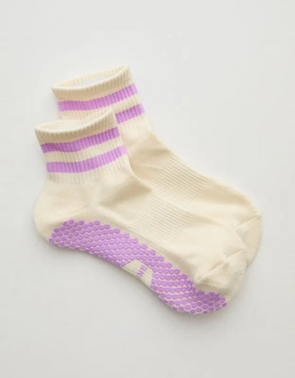 OFFLINE By Aerie x LUCKY HONEY Boyfriend Grip Socks