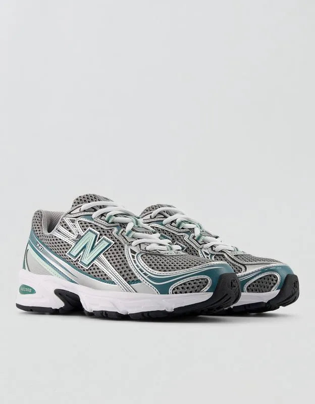 New Balance Men's 740 Sneaker