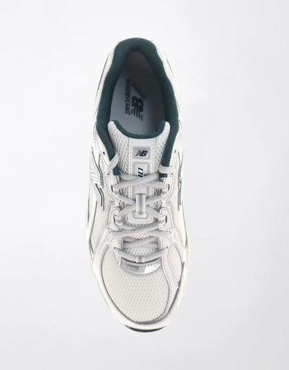 New Balance Men's 740 Sneaker