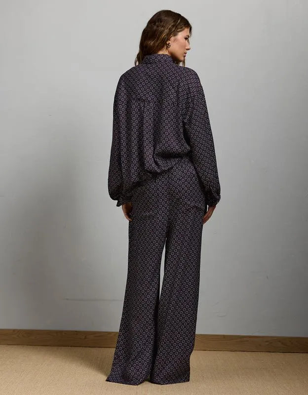AE77 Easy Pant
