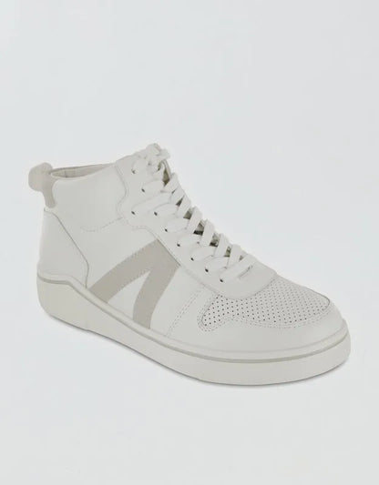 MIA Gio Sneaker