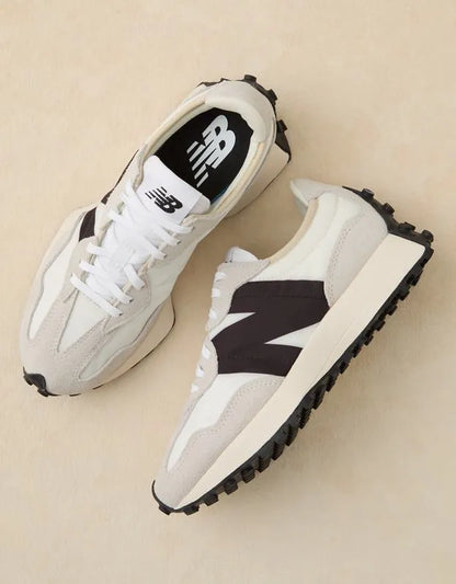 New Balance Women's 327 Sneaker