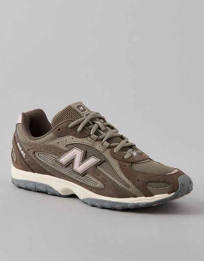 New Balance 204L Sneaker