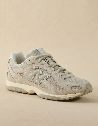 New Balance 204L Sneaker