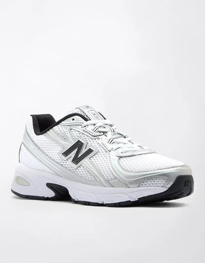 New Balance Women's 740 Sneaker