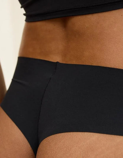 SMOOTHEZ No Show Mid Rise Thong Underwear