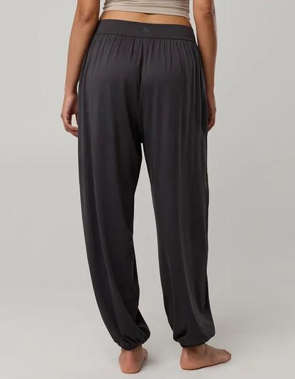OFFLINE By Aerie The Hugger Go With The Flow Baggy Jogger